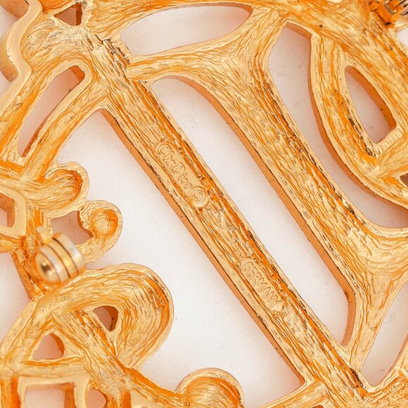 Christian Dior Vintage Gold-Tone Insignia Brooch - Picture 4 of 4